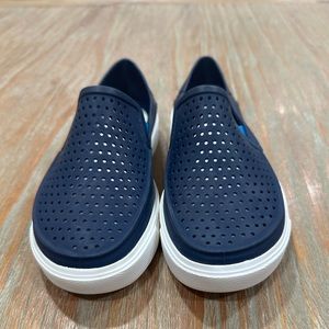 Crocs Water Shoes Size little kids 13